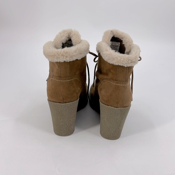 Union Bay Wedge Faux Sherling Boot - Picture 3 of 5